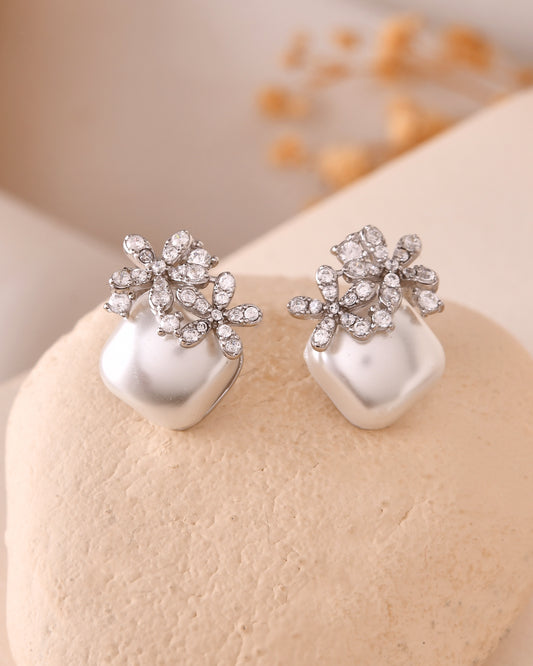 Floral Frost Pearl Earrings